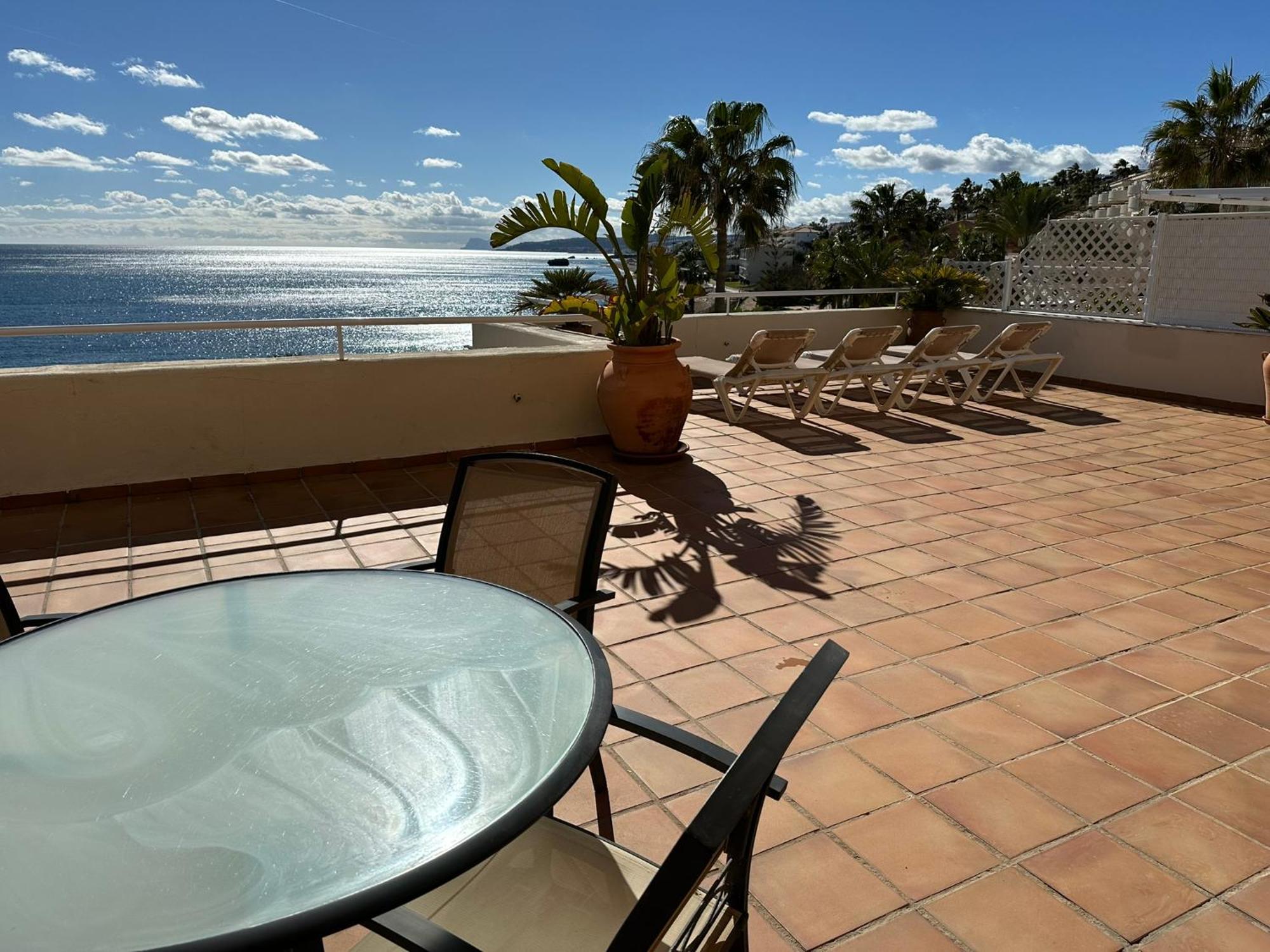 Apartments Bermuda Beach Estepona Exteriör bild