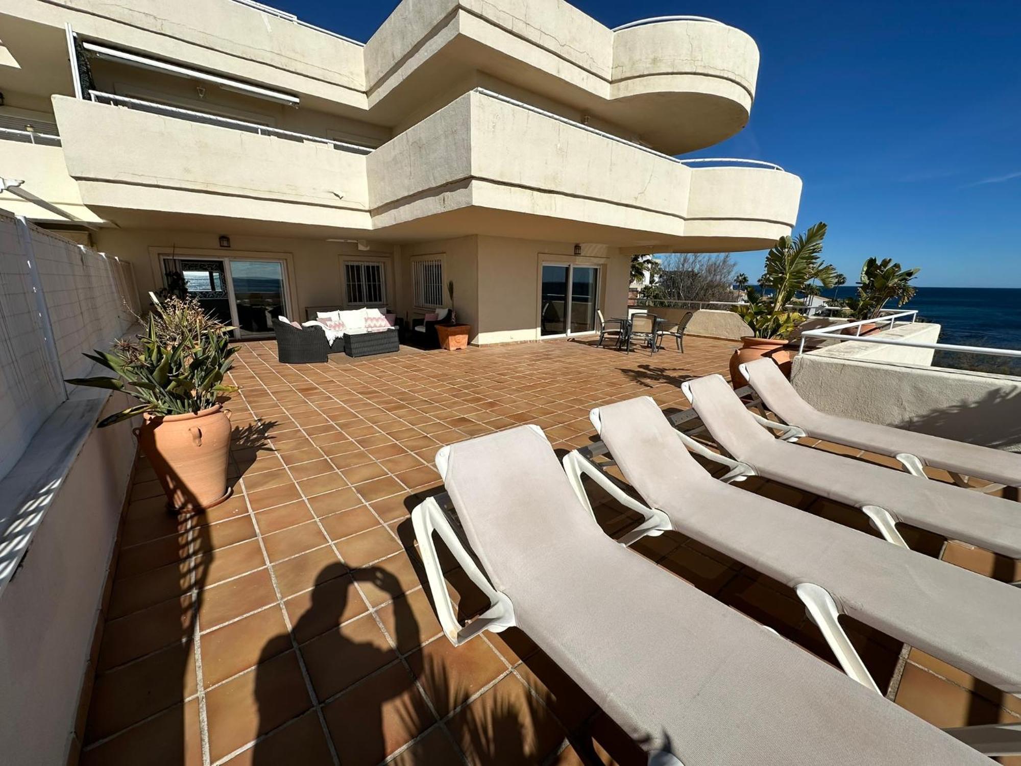 Apartments Bermuda Beach Estepona Exteriör bild