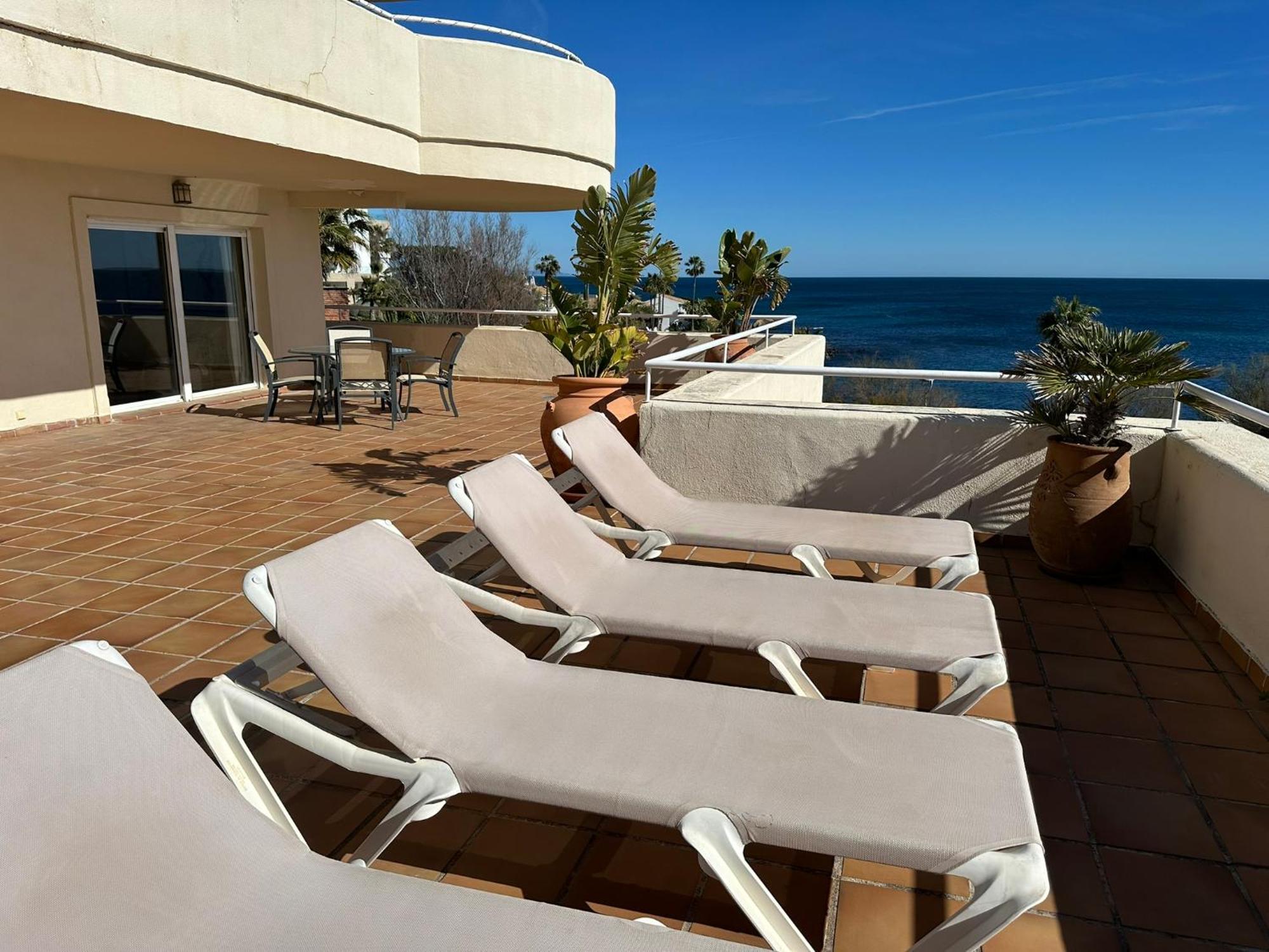 Apartments Bermuda Beach Estepona Exteriör bild
