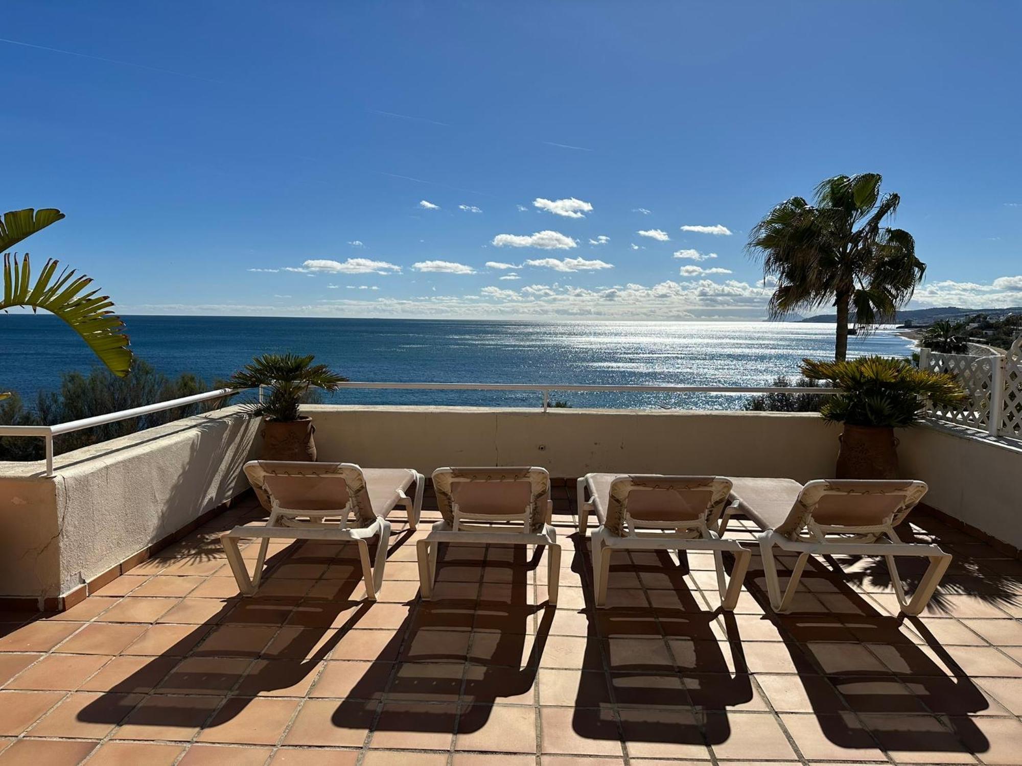 Apartments Bermuda Beach Estepona Exteriör bild