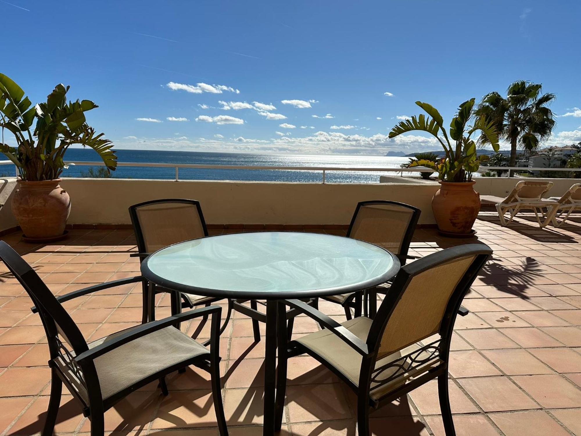 Apartments Bermuda Beach Estepona Exteriör bild